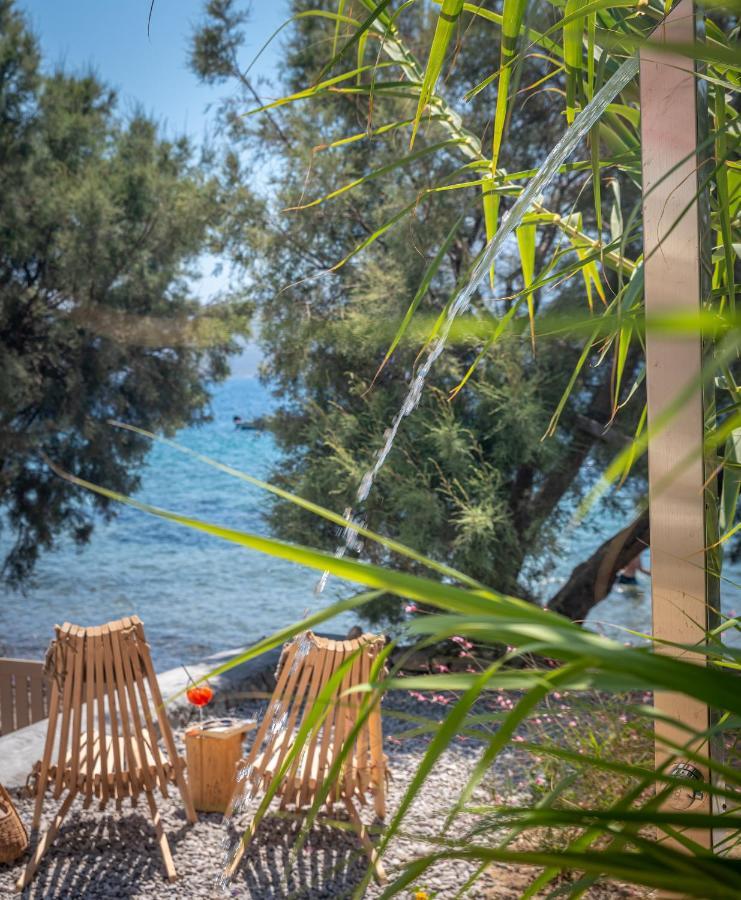 Klima Bay Beachfront Boutique Houses Exterior photo