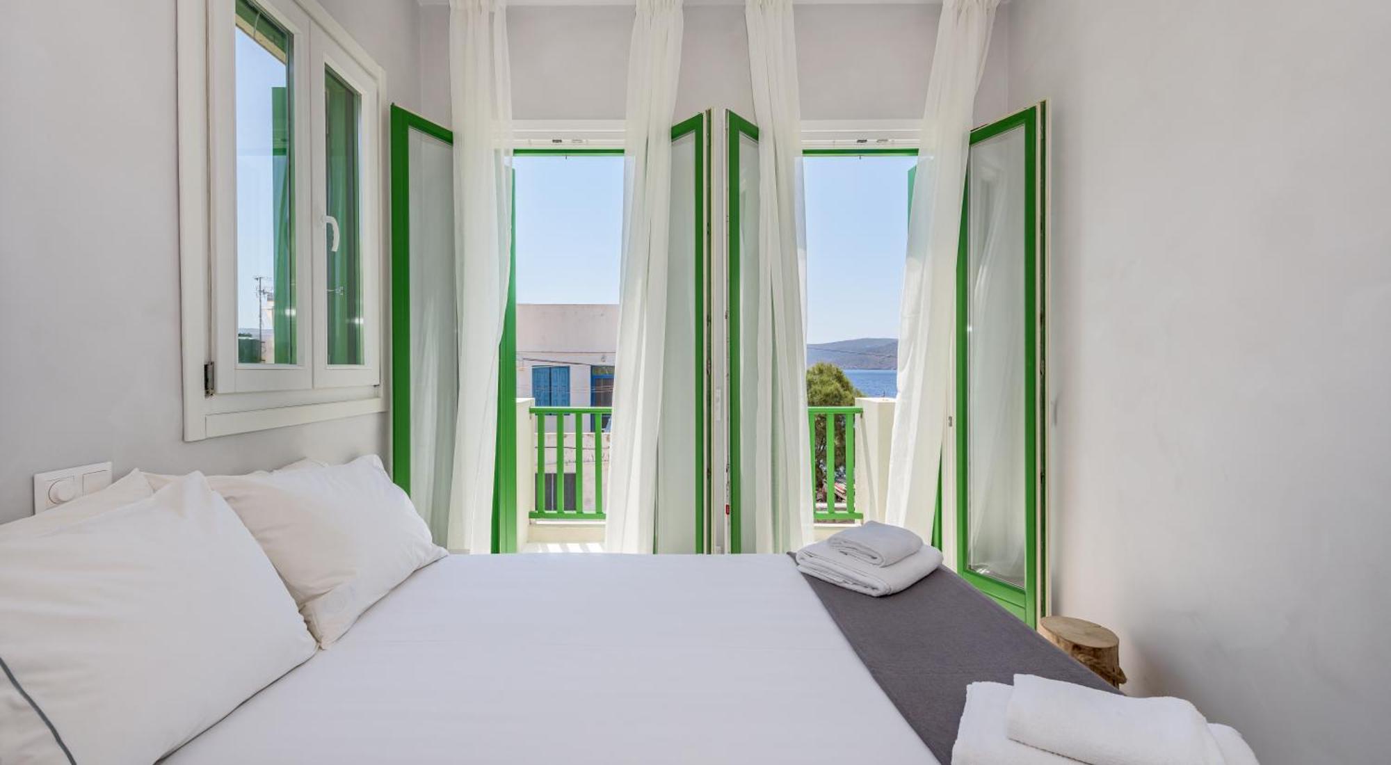 Klima Bay Beachfront Boutique Houses Room photo
