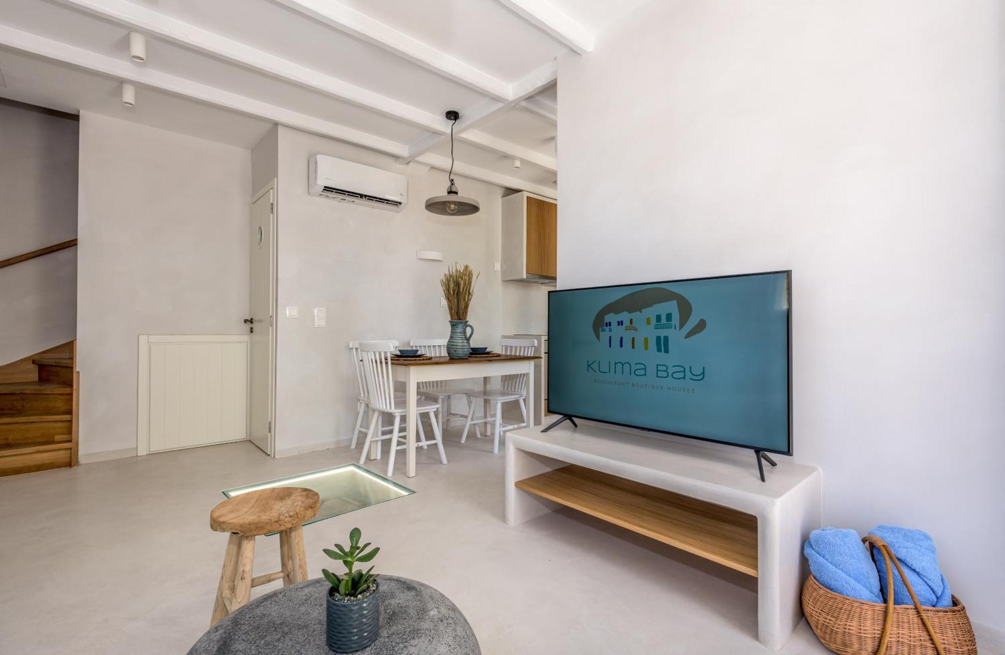 Klima Bay Beachfront Boutique Houses Room photo