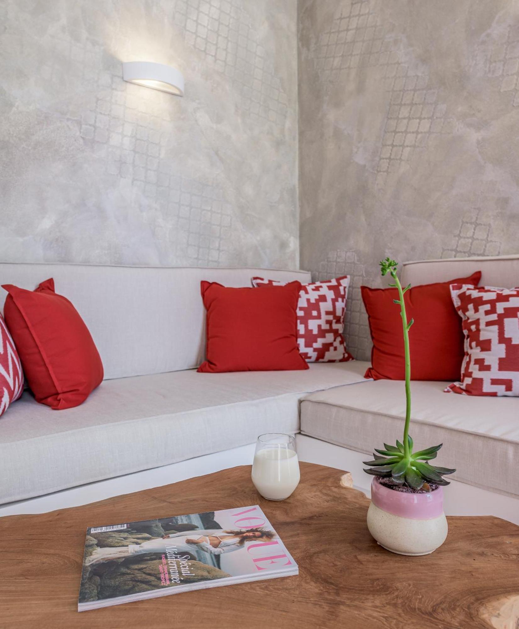 Klima Bay Beachfront Boutique Houses Room photo
