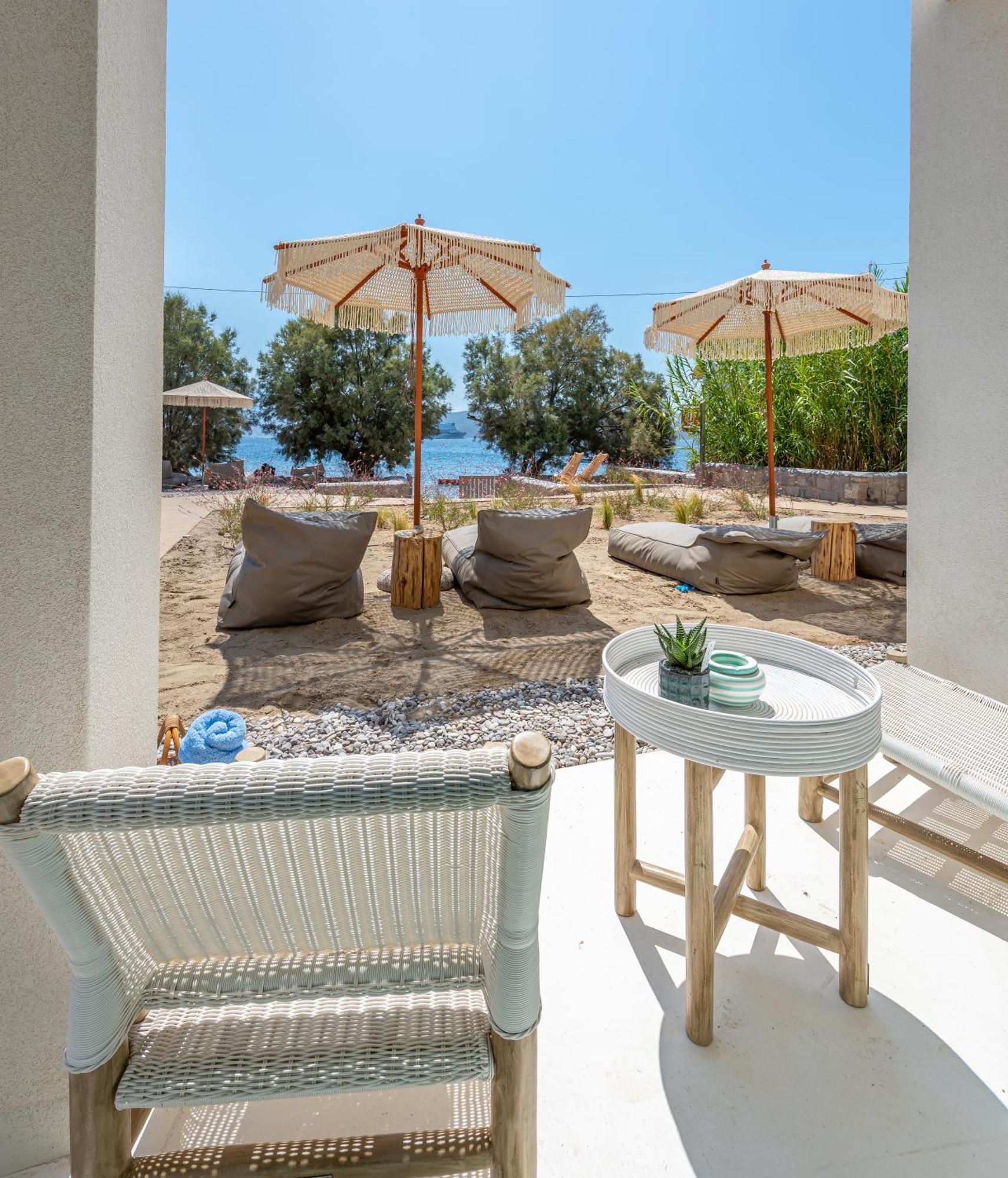 Klima Bay Beachfront Boutique Houses Room photo