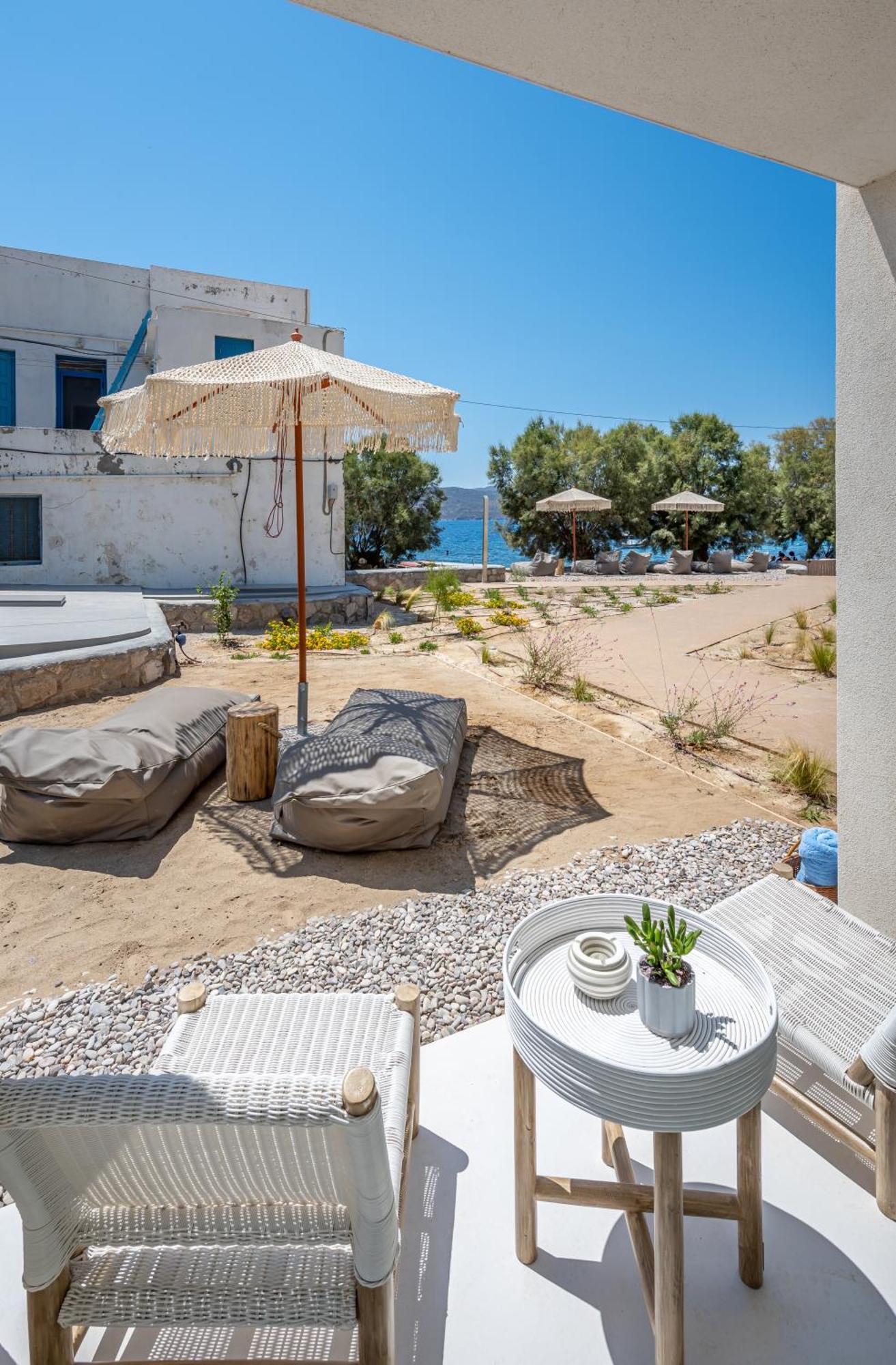 Klima Bay Beachfront Boutique Houses Room photo