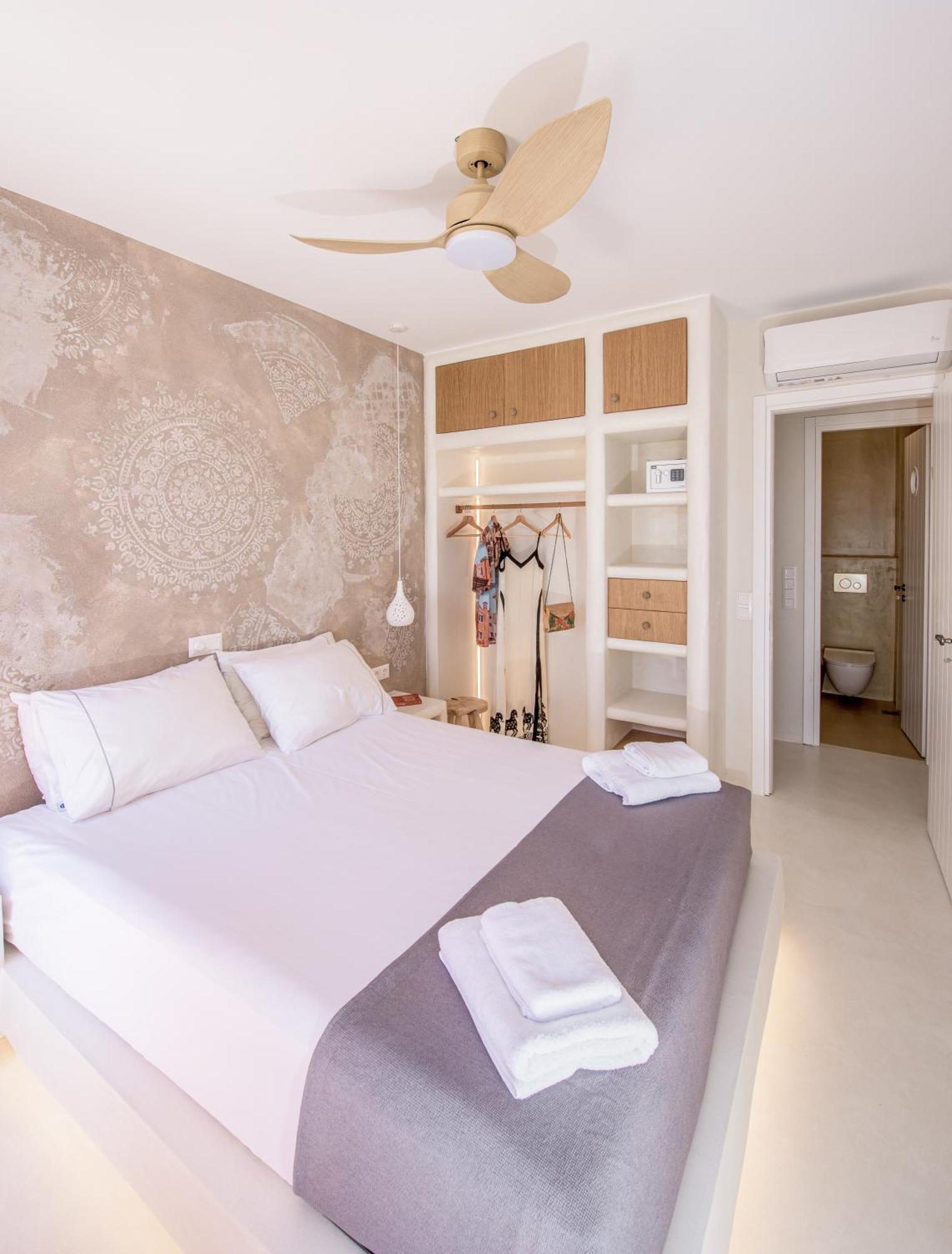 Klima Bay Beachfront Boutique Houses Room photo