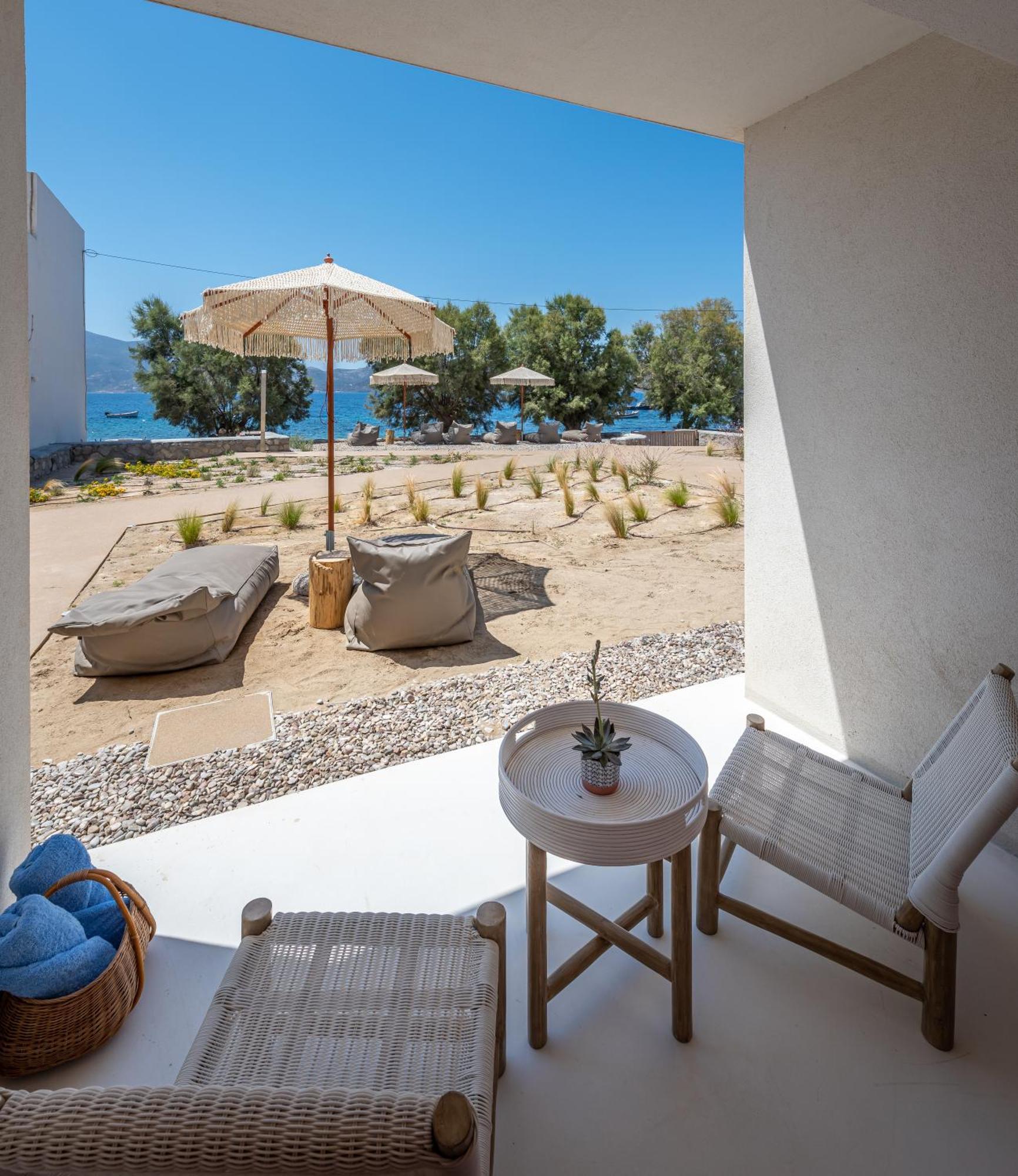 Klima Bay Beachfront Boutique Houses Room photo